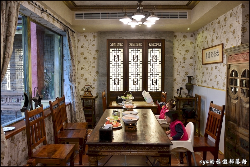 【宜蘭 推薦親子民宿】芯園。我的夢中城堡 | 超大城堡房、餐點超夢幻、小朋友還能變裝、開車、騎馬 (文末有住房優惠)