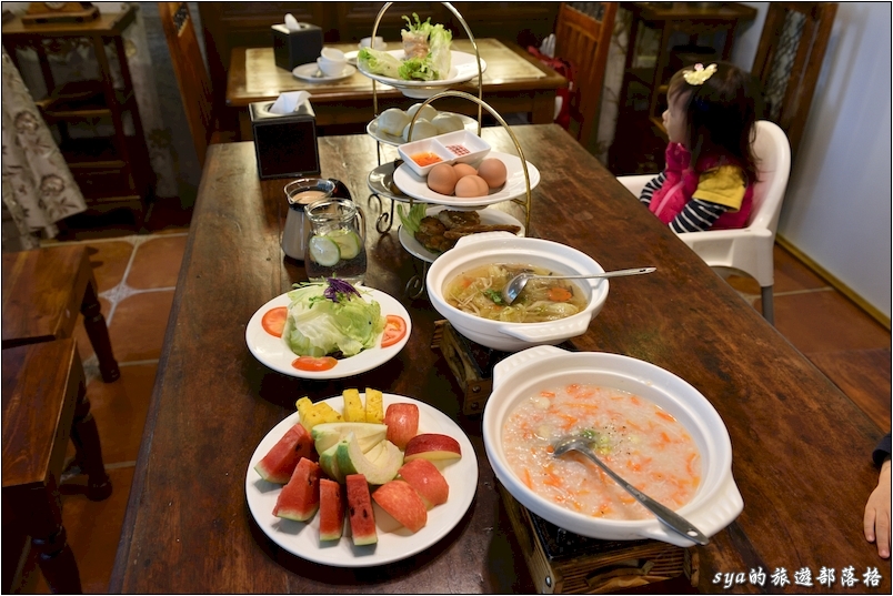 【宜蘭 推薦親子民宿】芯園。我的夢中城堡 | 超大城堡房、餐點超夢幻、小朋友還能變裝、開車、騎馬 (文末有住房優惠)