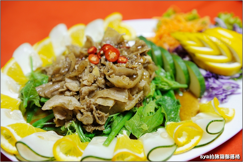 【阿里山】奮起湖大飯店 | 不只有著名的奮起湖鐵路便當，四季都有螢火蟲可以看唷！