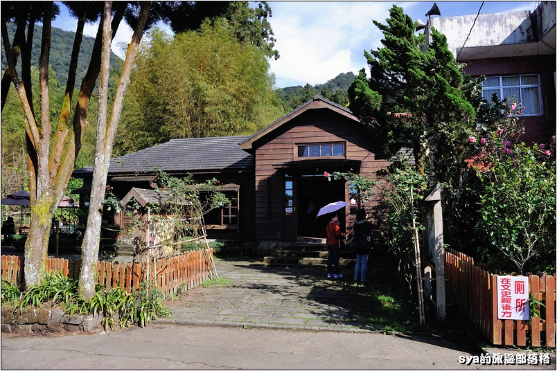 【奮起湖推薦景點】奮起湖老老街、大姑媽雜貨店、電影街、文史館、天主堂