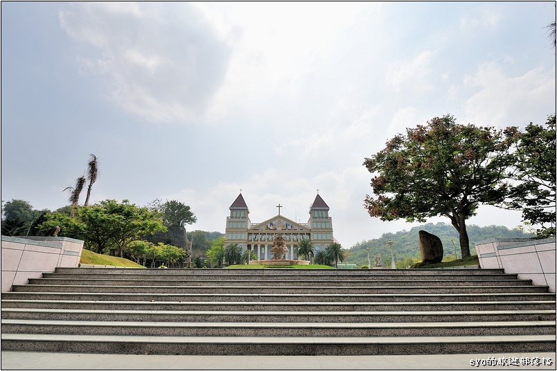 【台中】金陵山宗教藝術園區 | 至善園、白陽聖廟(一貫道祖師紀念館)、圓滿教堂