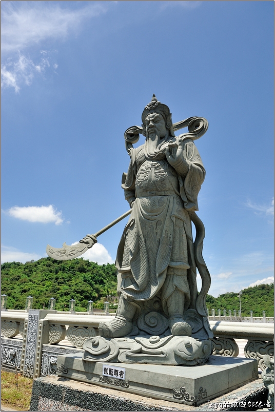 【台中】金陵山宗教藝術園區 | 至善園、白陽聖廟(一貫道祖師紀念館)、圓滿教堂