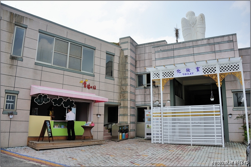 【台中】金陵山宗教藝術園區 | 至善園、白陽聖廟(一貫道祖師紀念館)、圓滿教堂