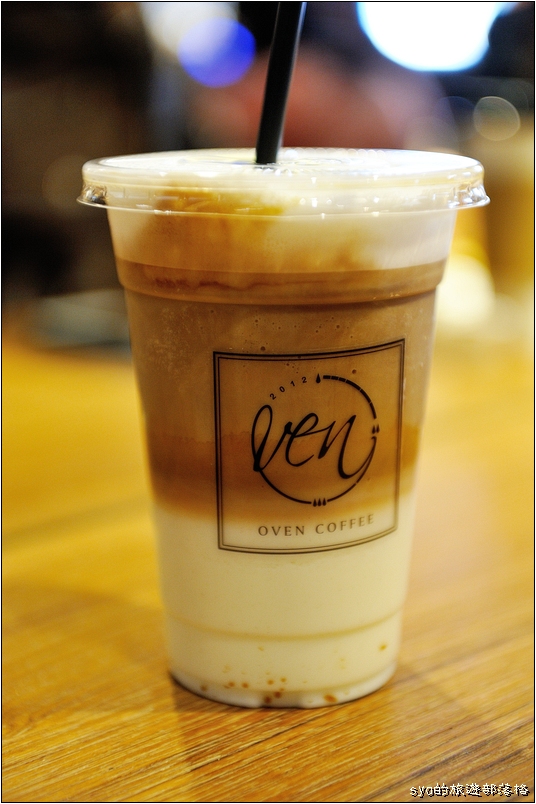 【台北西門町 咖啡館】Oven Coffee 烤香現烘咖啡 | 用溫度勾勒的咖啡館