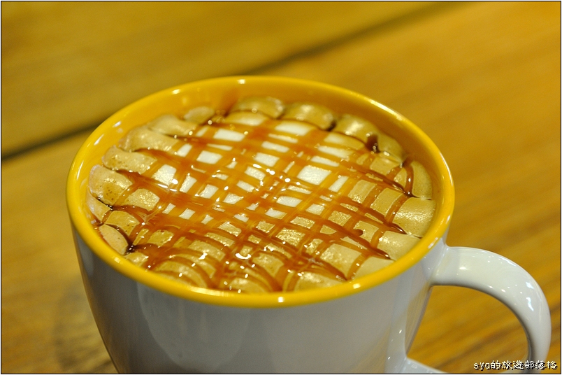 【台北西門町 咖啡館】Oven Coffee 烤香現烘咖啡 | 用溫度勾勒的咖啡館
