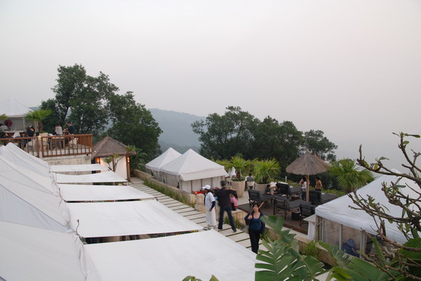 【台北 景觀餐廳】陽明山上的巴里島風。屋頂上