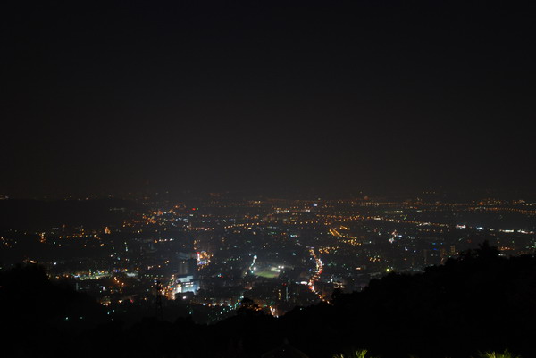 【台北 景觀餐廳】陽明山上的巴里島風。屋頂上